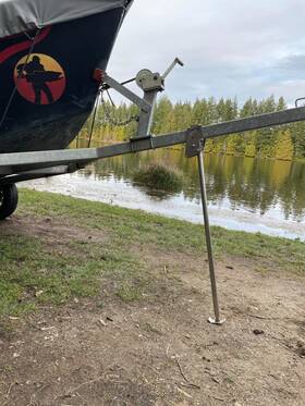 Hfa001 Addictive Adventure Drift Boat Trailer Kick Stand