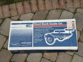 27669bp Bass Pro Shops Short Bunk Style Boat Trailer Guide On Model Number