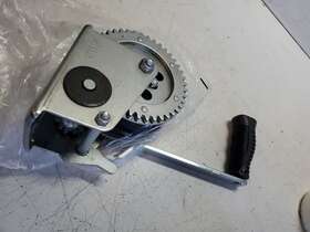 Camco 014717500005 Trailer Boat Winch Features A 2-way Ratchet And 20-foot Strap