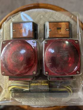 93861 Haul Master New Haul-master Deluxe 12v Trailer Light Kit Unused