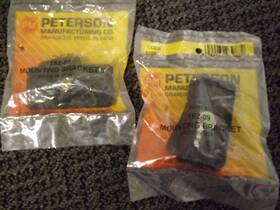 152-09 Peterson Mfg Marker Clearance Light Mounting Bracket Pack Of 2