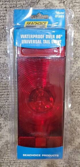 50-51931 Seachoice Passenger Side Tail Light Model 51931