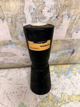 Seachoice 56090 #56090 Center Guide Keel Roller 10 Inch X 5/8 Black