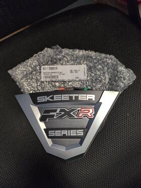 61170016 Skeeter Fxr Boat Trailer Lighted Emblem-