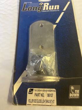 86017 Tie Down Engineering 86107 Long Run Roller Side Guides Light Bracket Kit Trailer New Pair